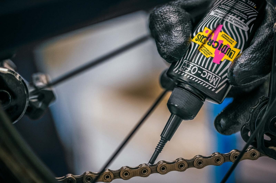 Muc-Off lanza Ludicrous, el lubricante de cadena más rápido del mundo